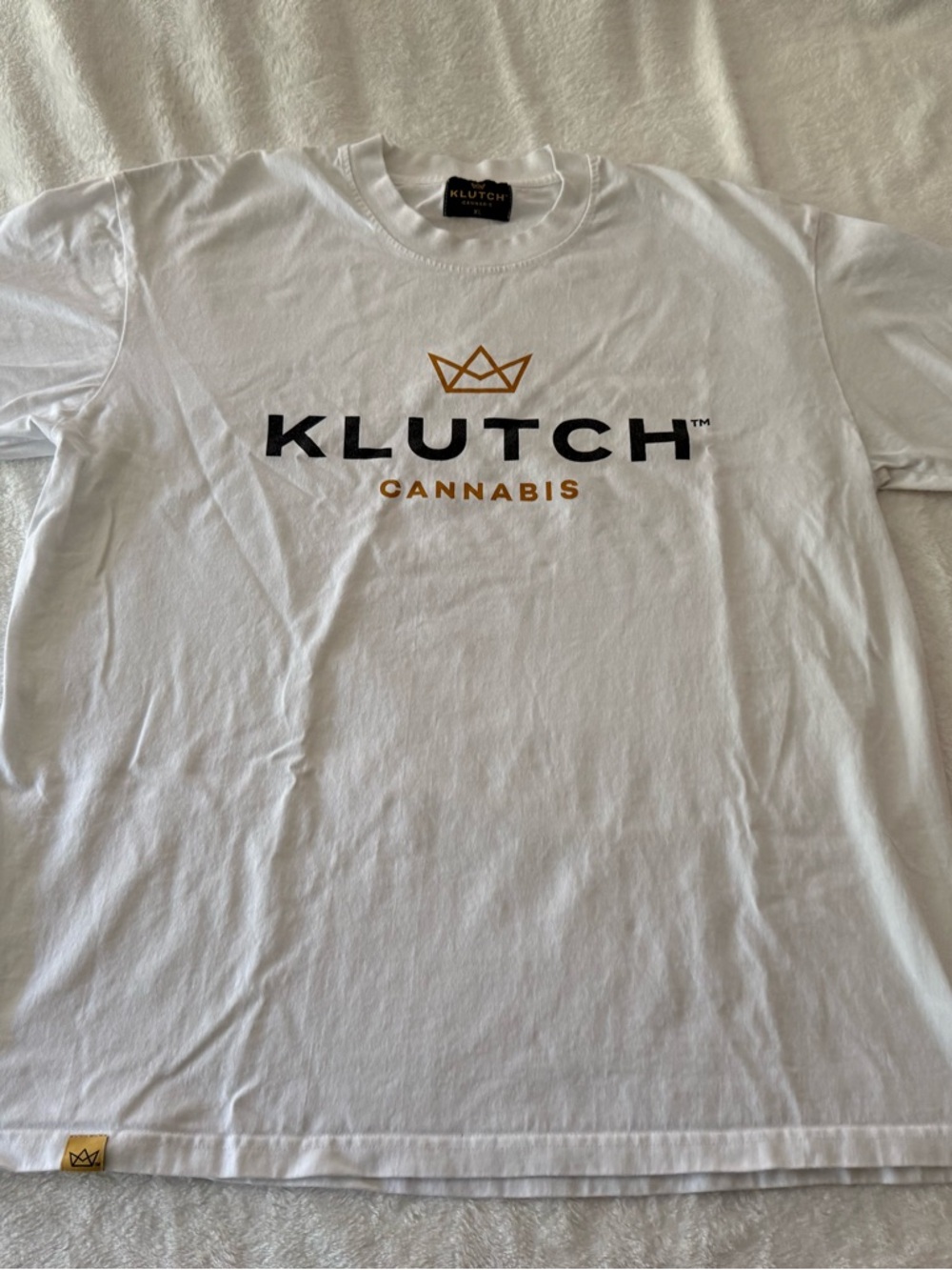 KLUTCH CANNABIS The Whiteout Tee Size XL 420 friendly - Picture 2 of 9